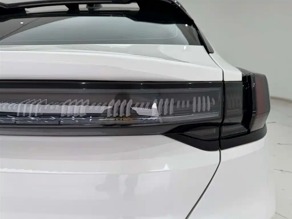 ZEEKR EXTREME KRYPTON 001