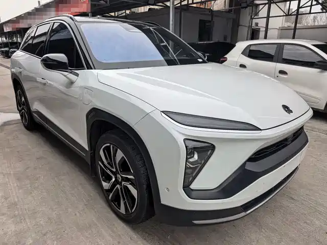 NIO NIO ES6 2021