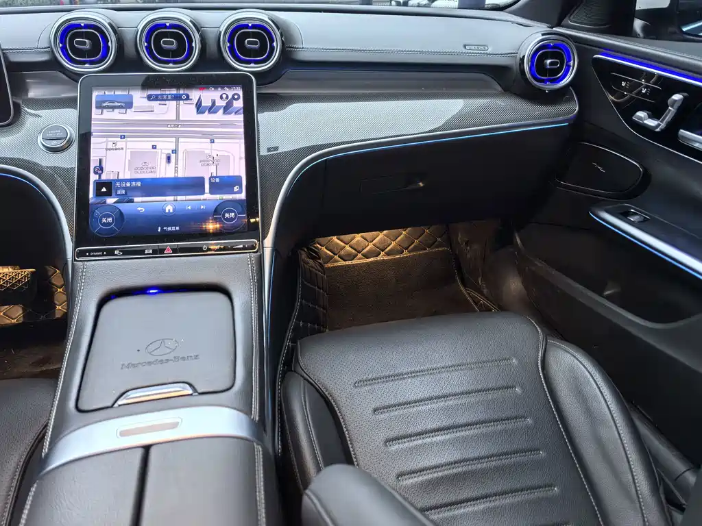 Mercedes-Benz C-Class — миниатюра 12