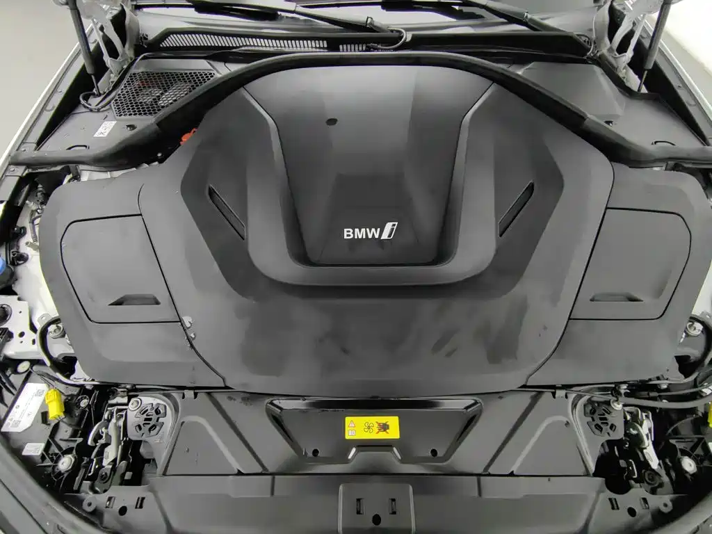 BMW i3 — миниатюра 6
