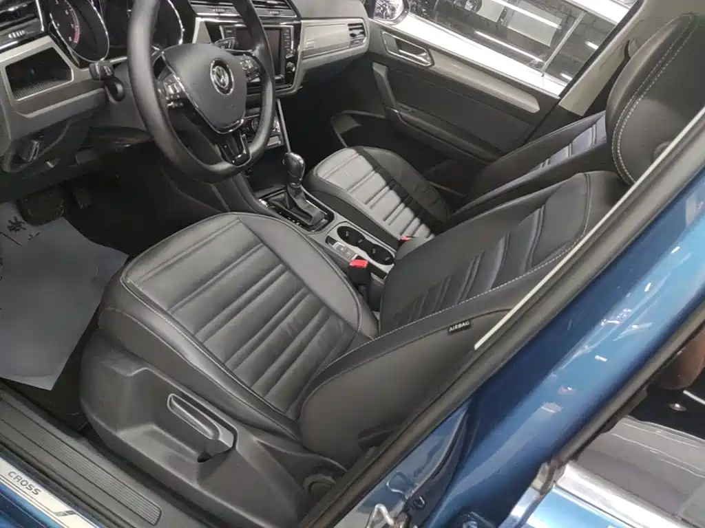 Volkswagen Touran — миниатюра 15