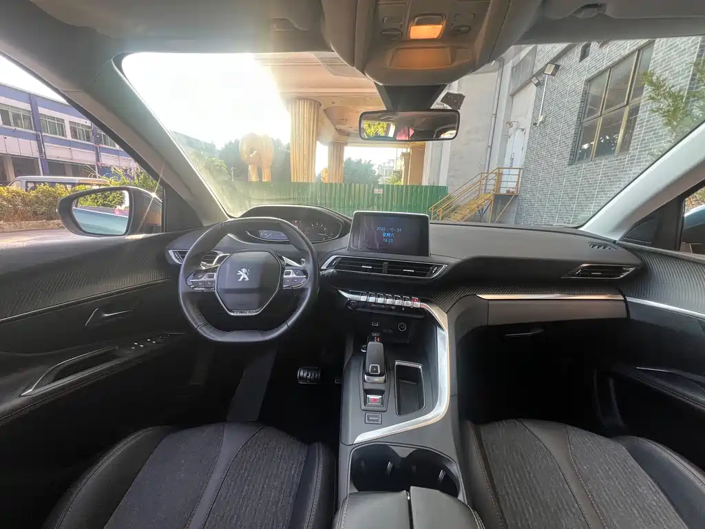 Peugeot 5008 — миниатюра 22