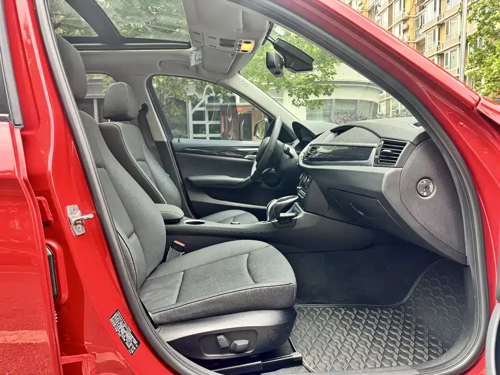 BMW X1 2015 sDrive18i Lead