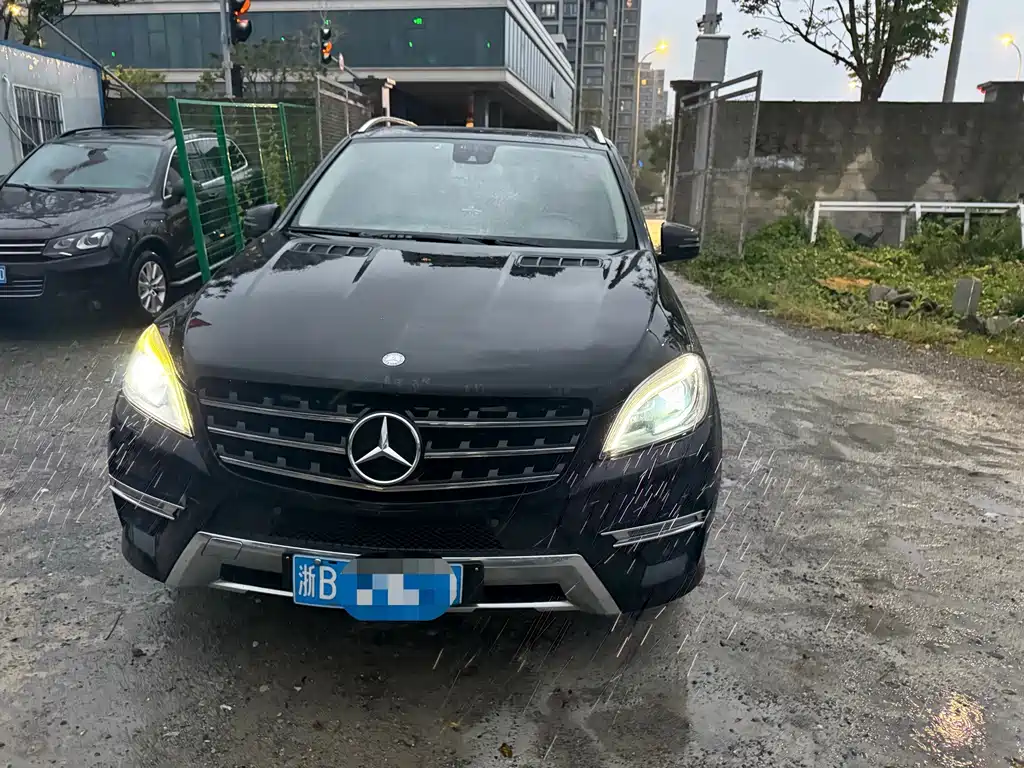 Mercedes-Benz M-Class
