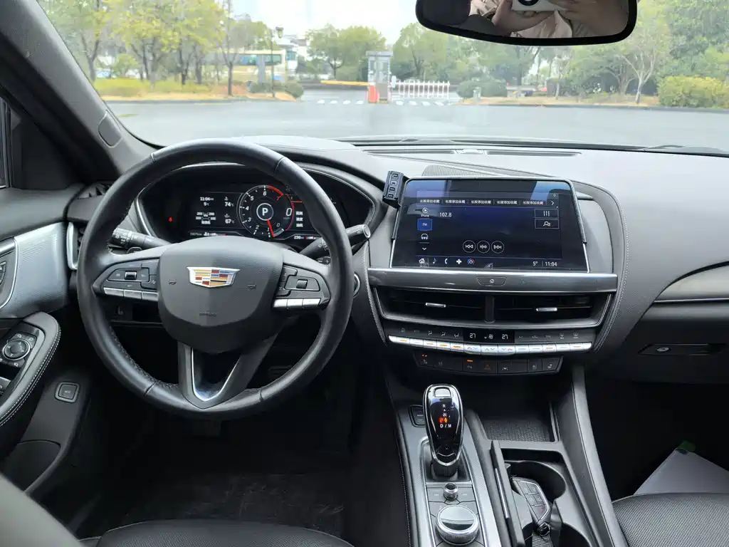 CADILLAC CT5