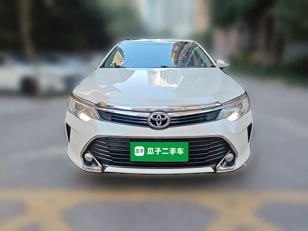 Toyota Camry — миниатюра 23