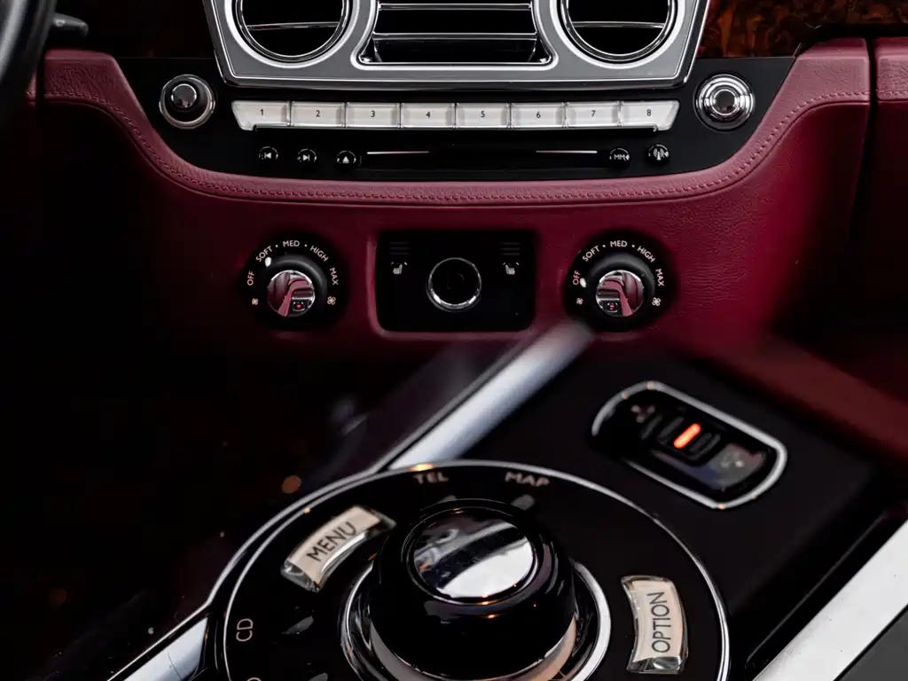 Rolls-Royce Ghost — миниатюра 3