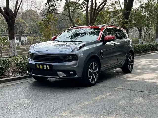 LYNK &CO. 01 EM P 2019