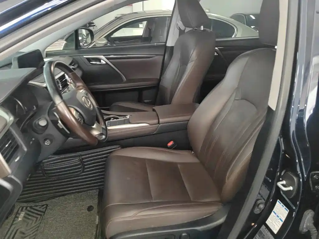 Lexus RX — миниатюра 15