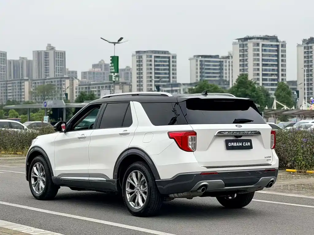 Ford Explorer — миниатюра 5