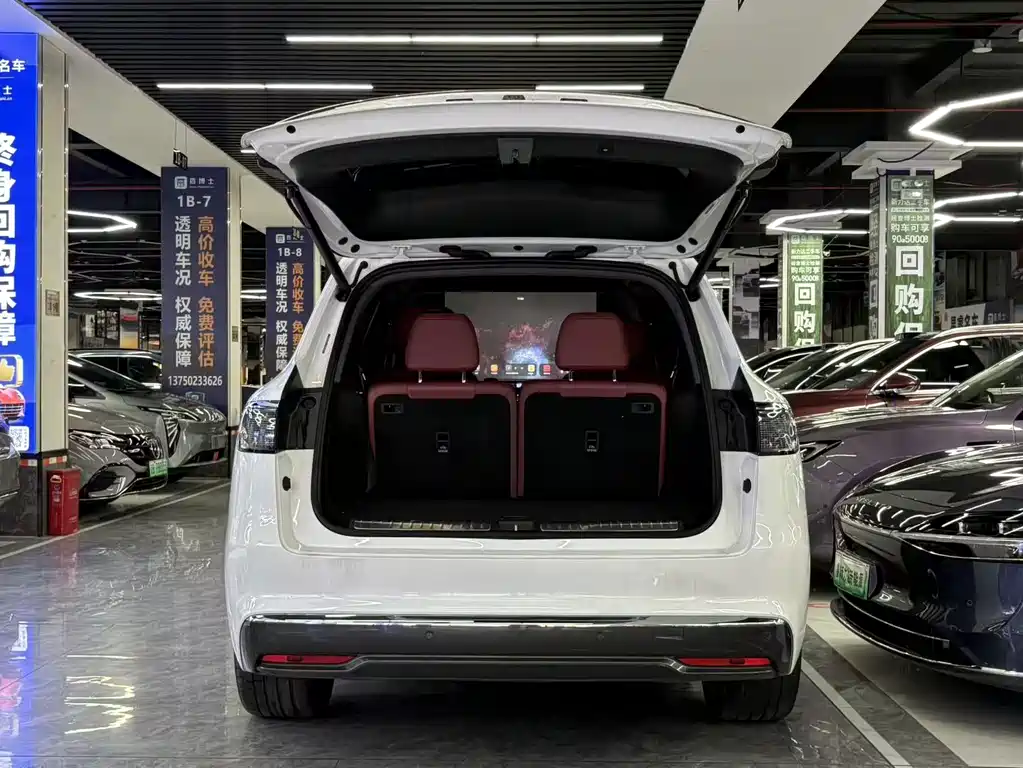 AITO AITO M8 — миниатюра 6