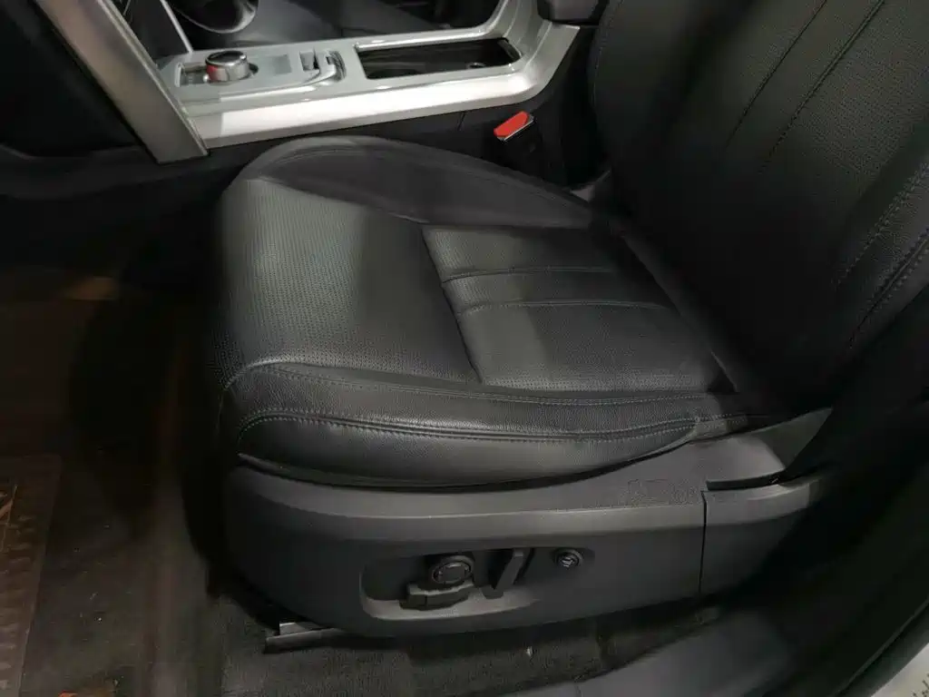 Land Rover Discovery Sport — миниатюра 20