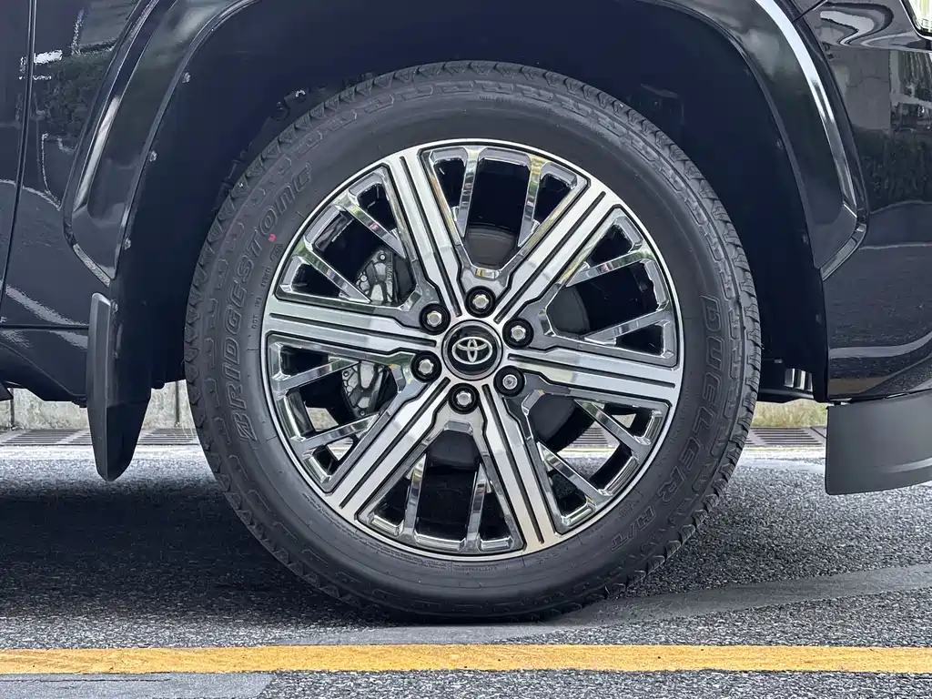 Toyota Sequoia 2025 3.4T AT