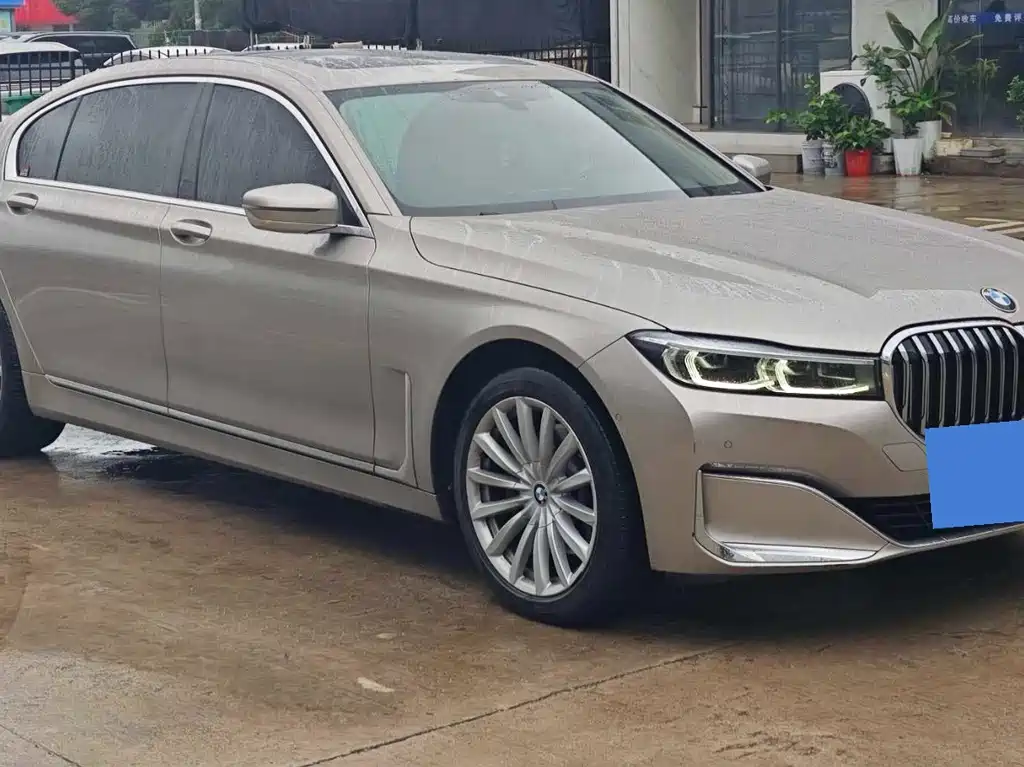 BMW 7 Series — миниатюра 3