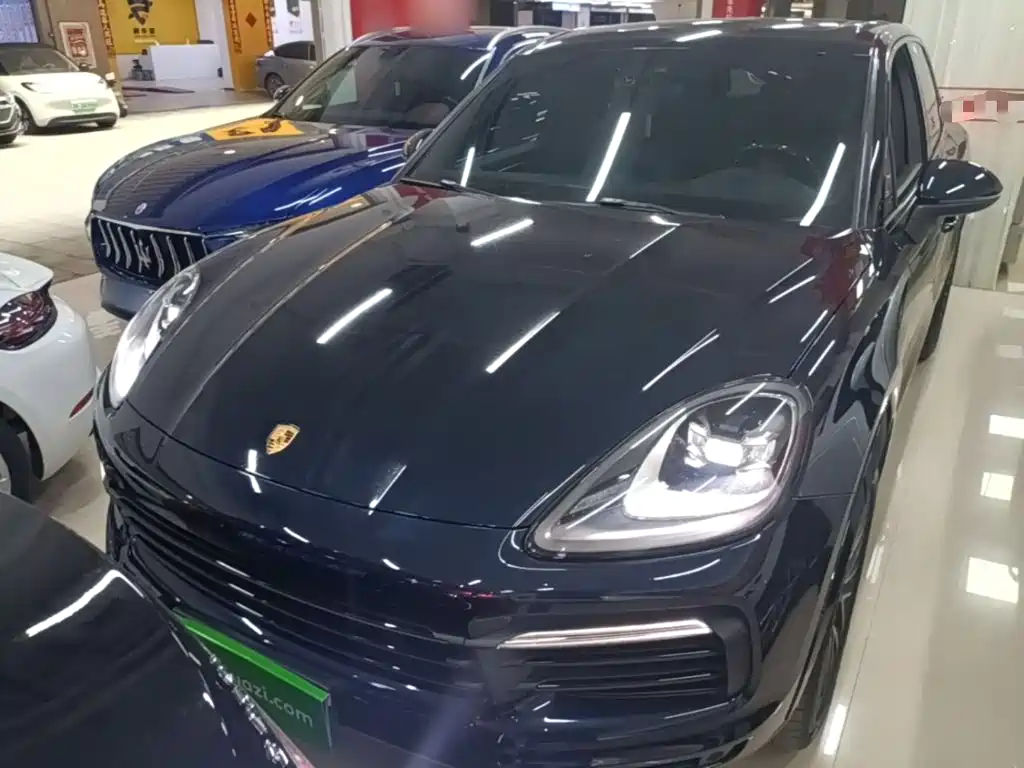 Porsche Cayenne — миниатюра 3