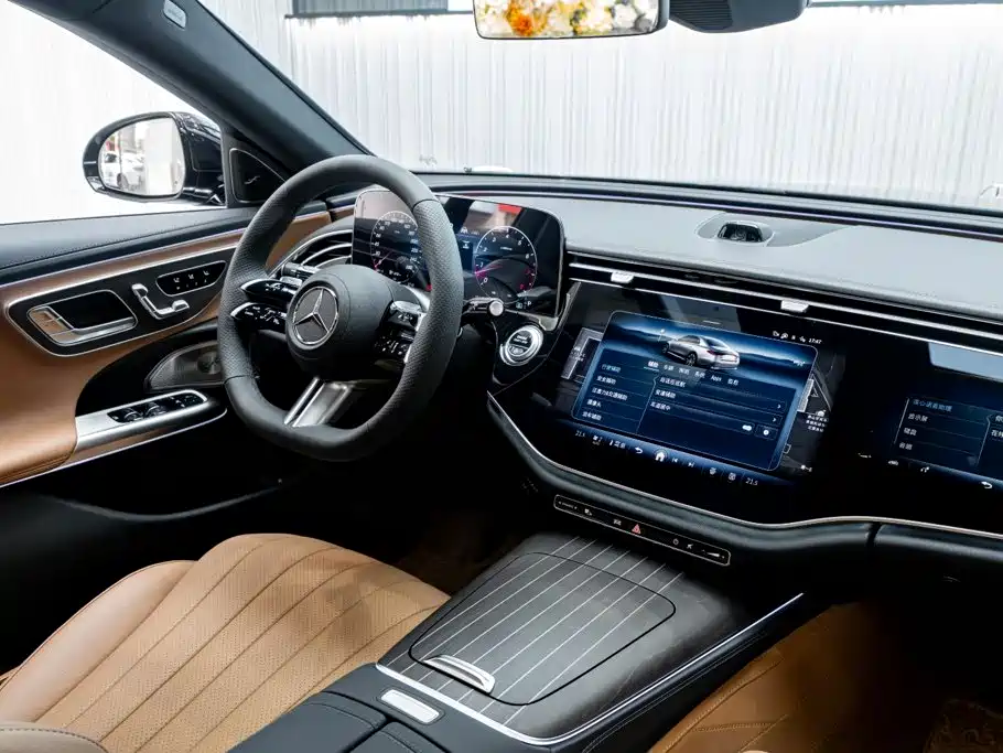 Mercedes-Benz E-Class — миниатюра 26