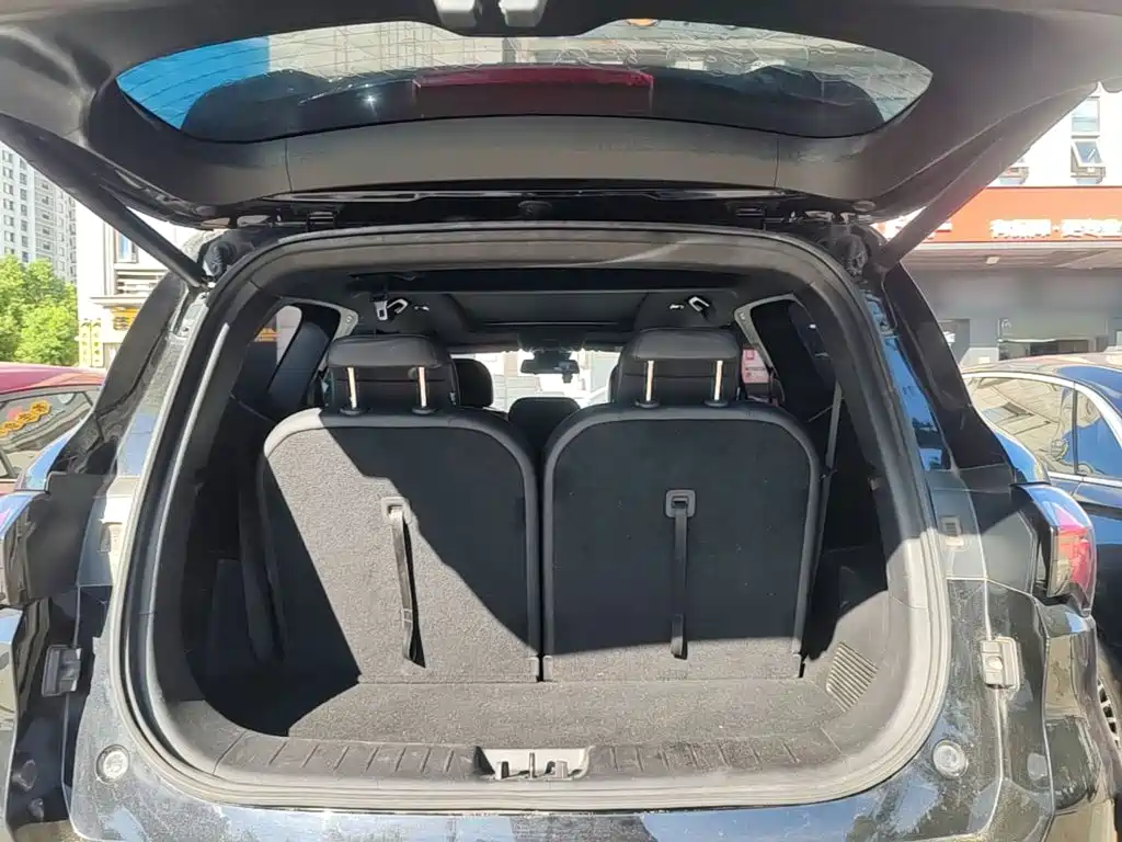 Geely Haoyue L — миниатюра 19
