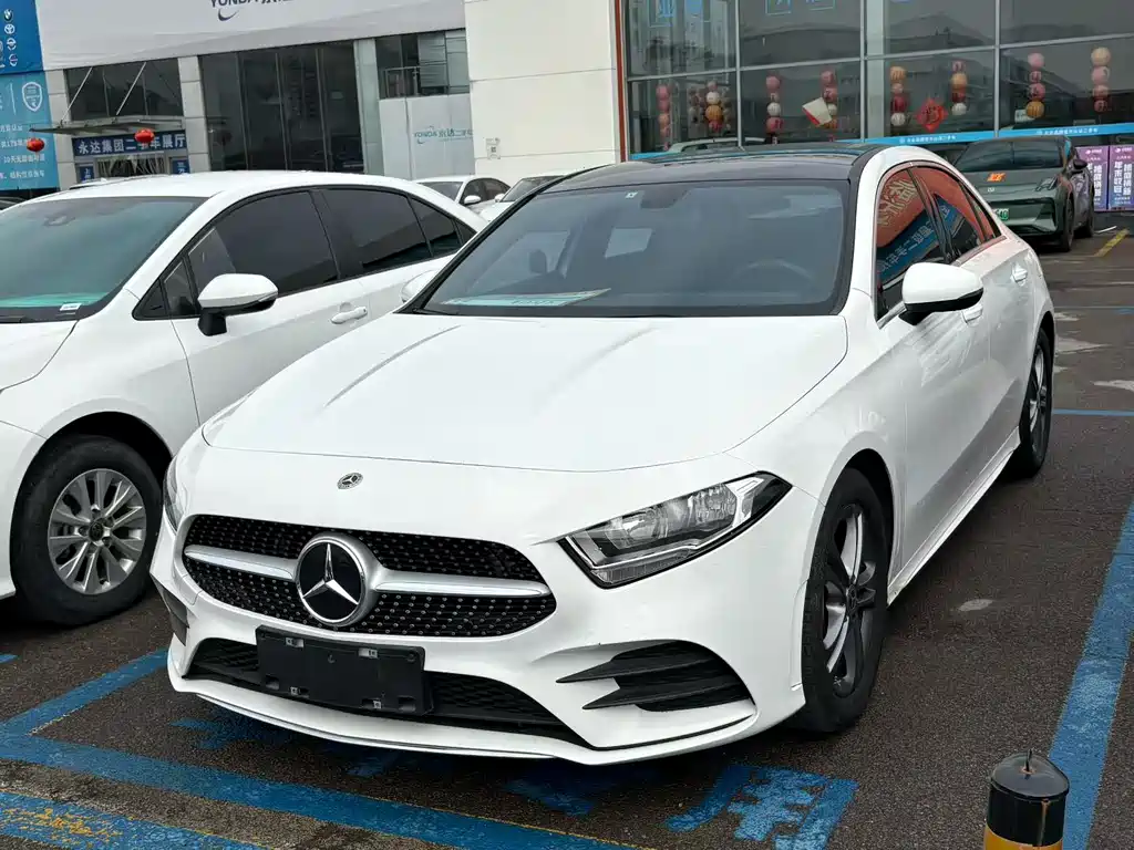 MERCEDES-BENZ A CLASS