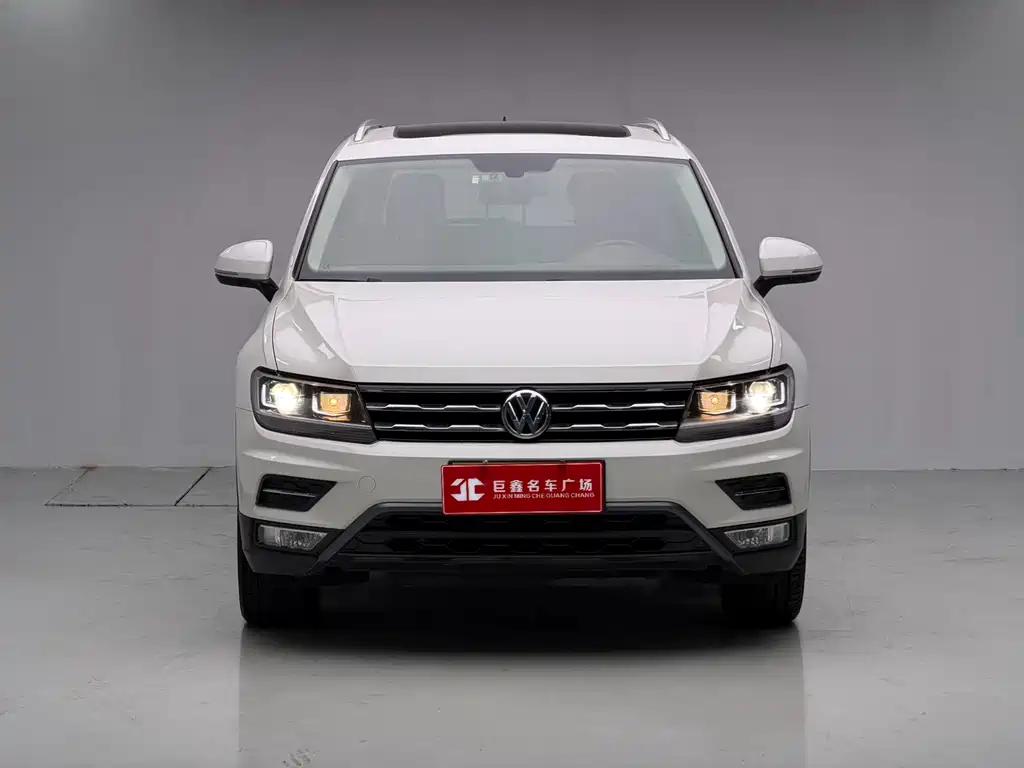 Volkswagen Tiguan L — миниатюра 2