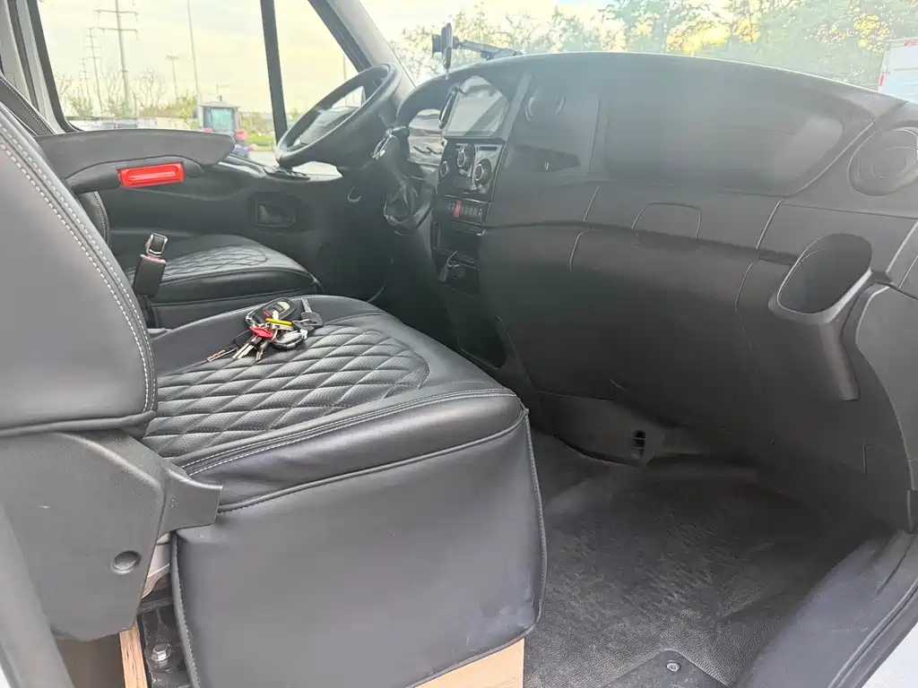 IVECO Ousheng — миниатюра 9