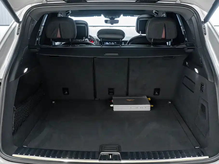 Porsche Cayenne — миниатюра 12