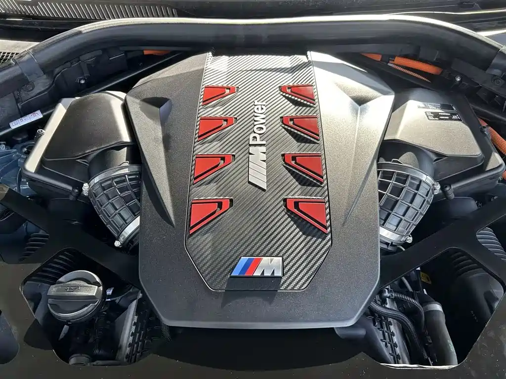 BMW XM — миниатюра 12