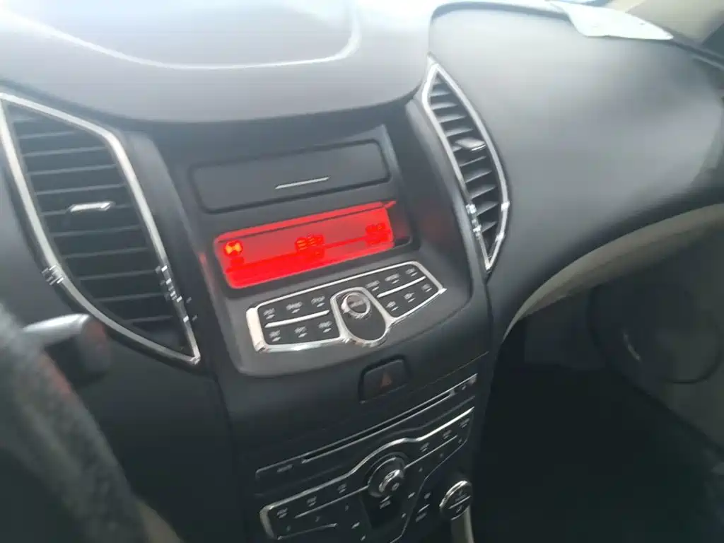 Bestune B50 — миниатюра 13
