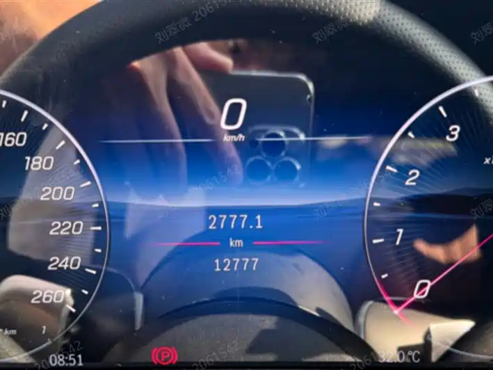 Mercedes-Benz E-Class — миниатюра 7