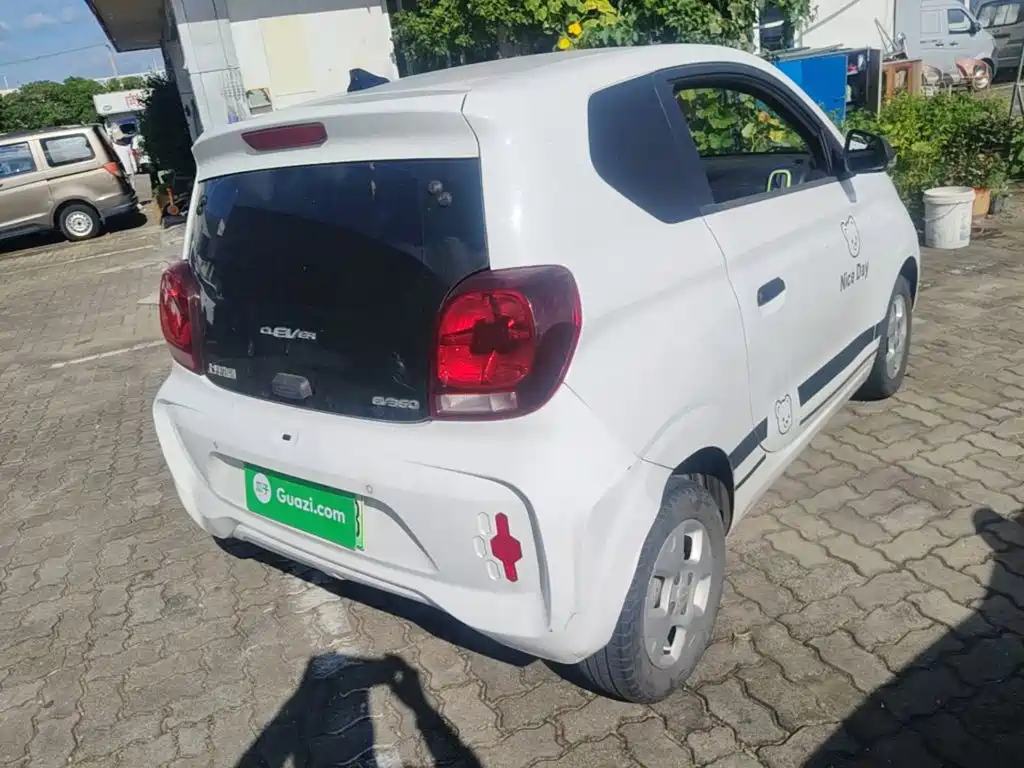 Roewe Clever — миниатюра 7