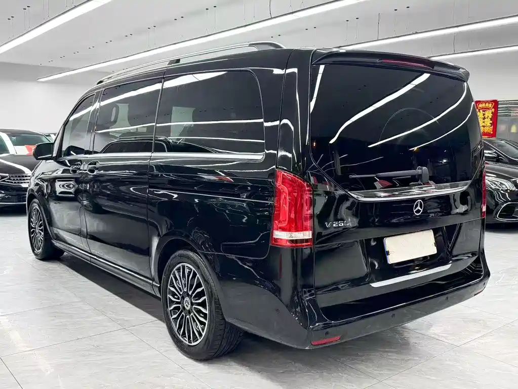 Mercedes-Benz V-Class — миниатюра 6