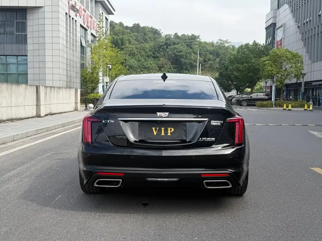 Cadillac CT5 — миниатюра 12