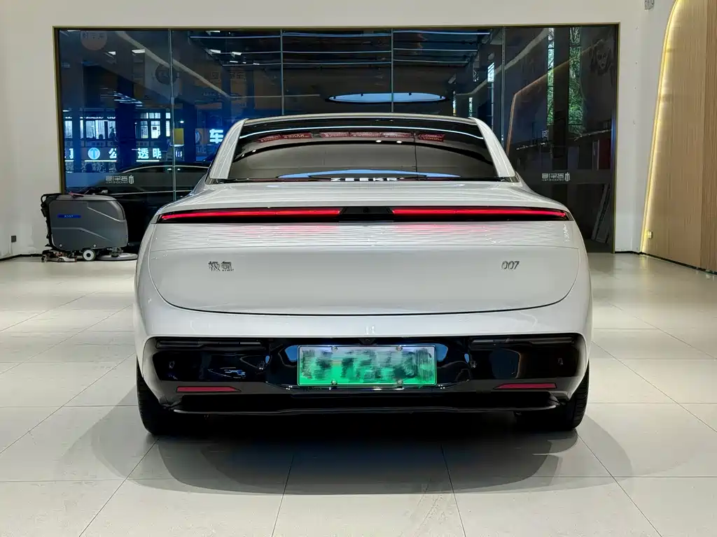 ZEEKR EXTREME KRYPTON 007