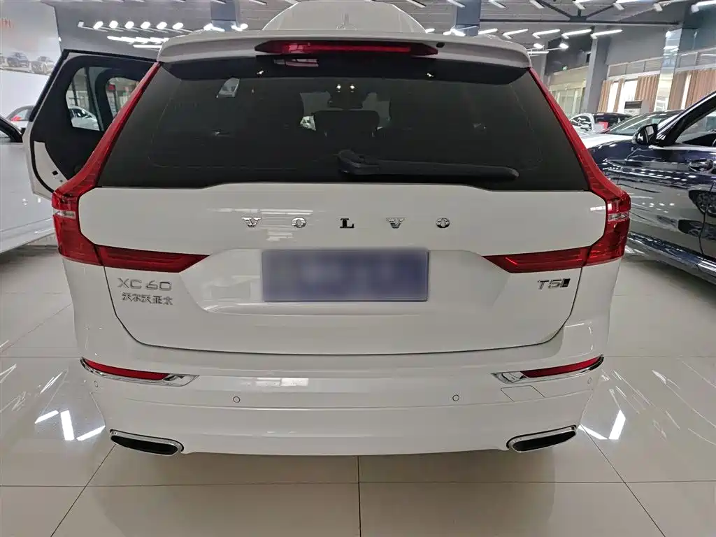 Volvo XC60 2021 T5 Luxury