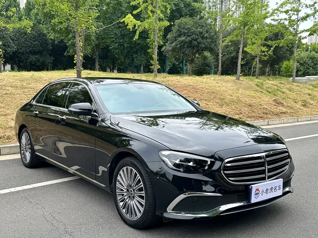 Mercedes-Benz E-Class — миниатюра 3