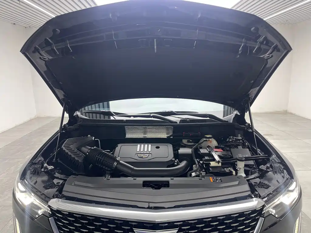 Cadillac XT6 — миниатюра 9
