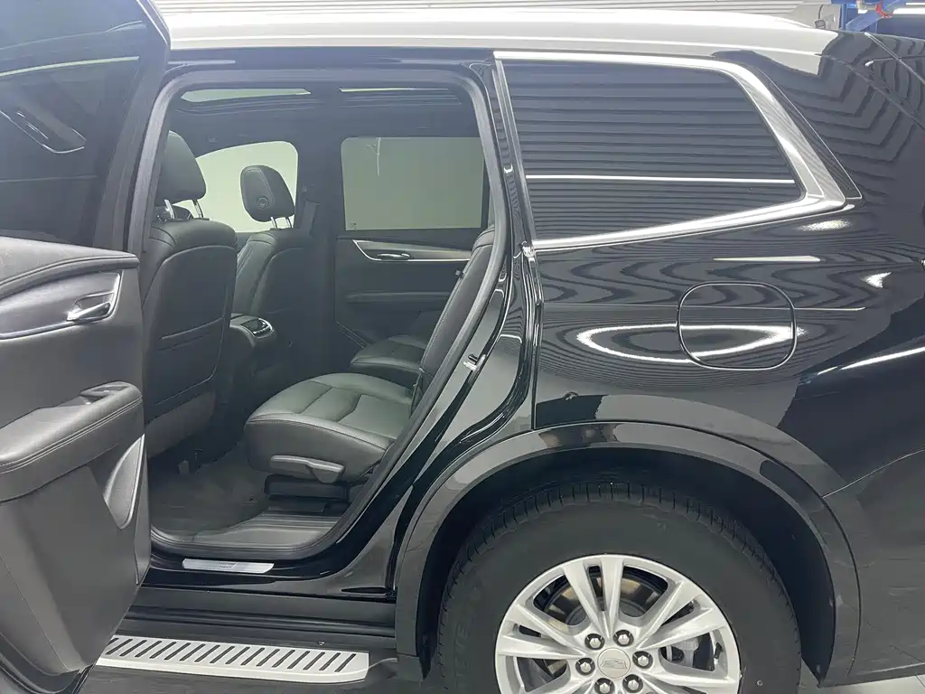 Cadillac XT6 — миниатюра 17