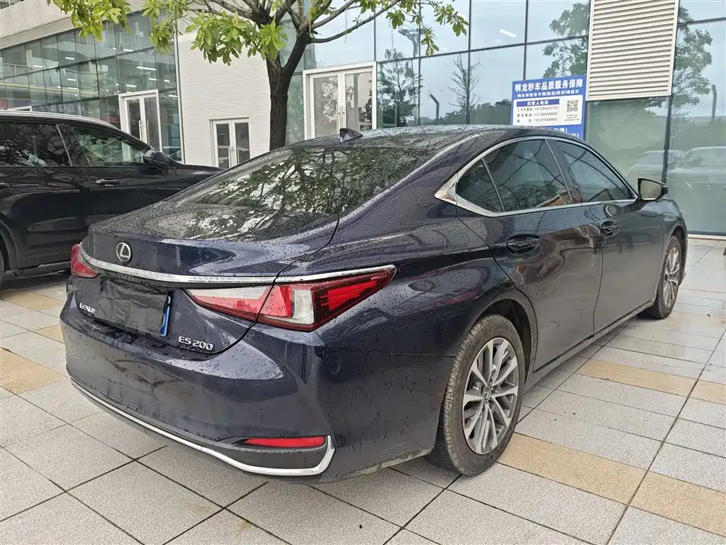 Lexus ES — миниатюра 6