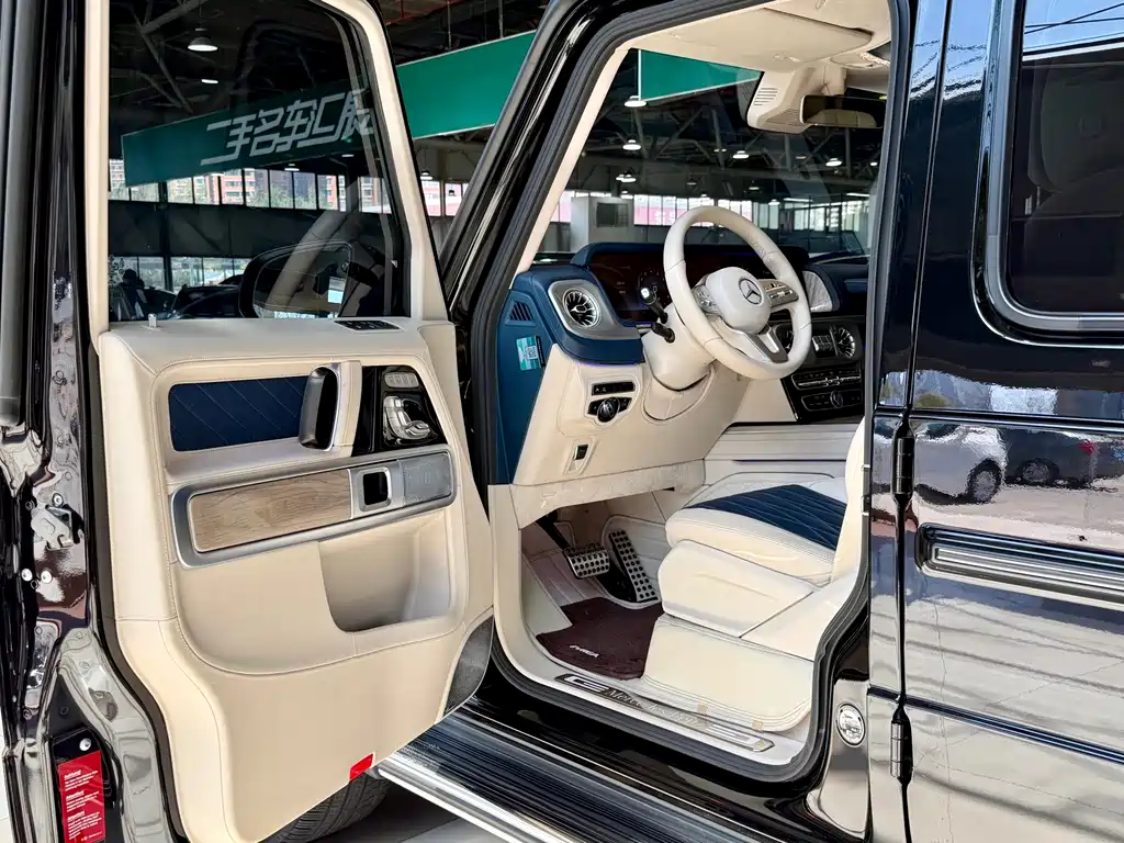 Mercedes-Benz G-Class — миниатюра 11