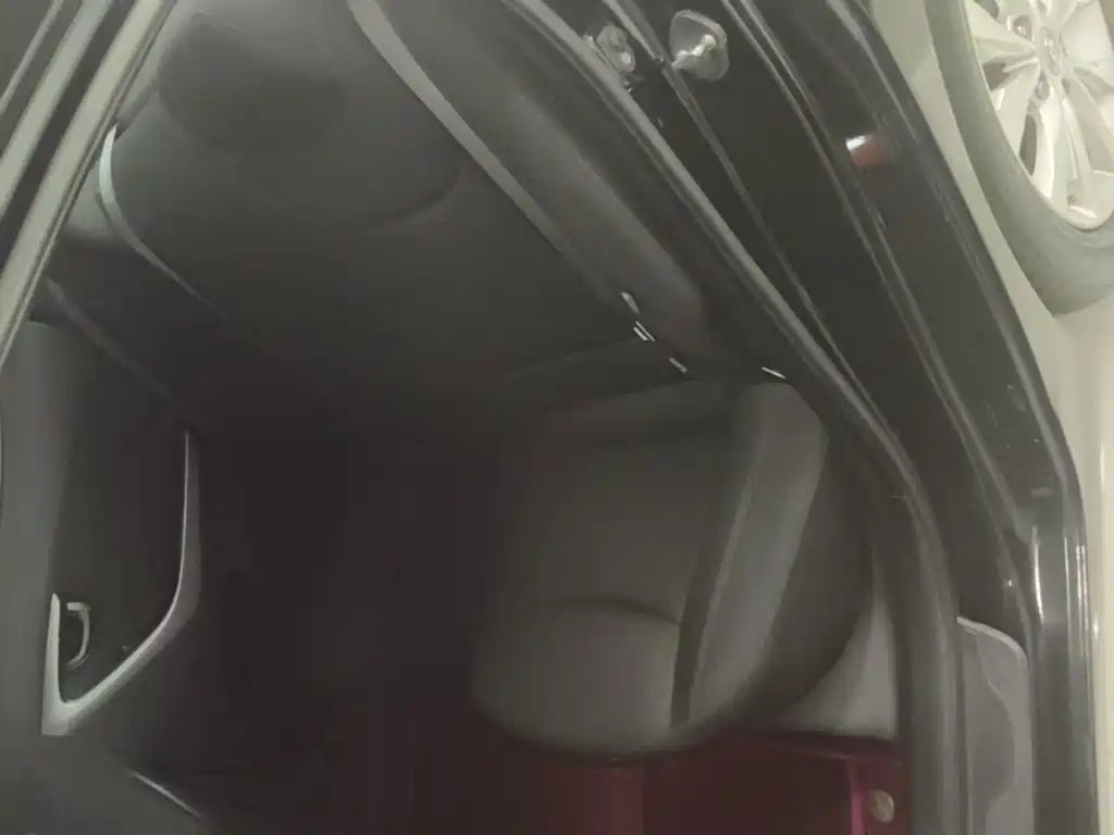 Hyundai Elantra Langdong — миниатюра 17