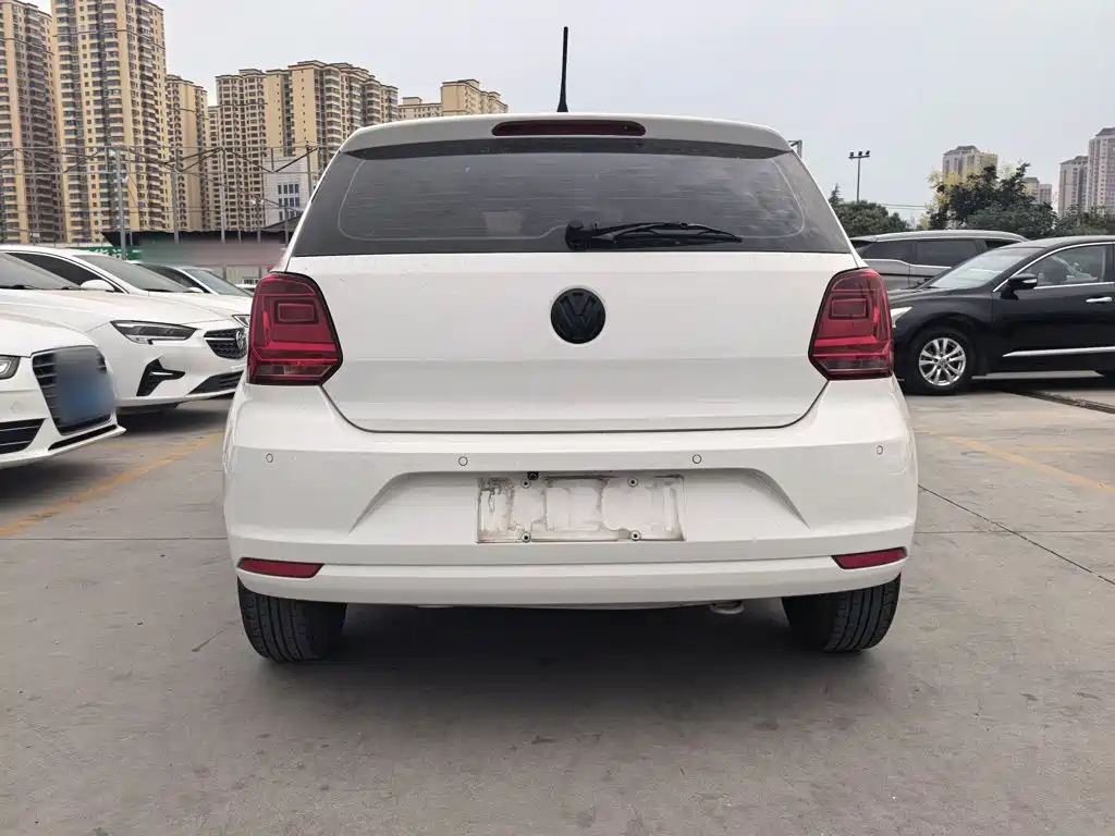 Volkswagen Polo — миниатюра 7