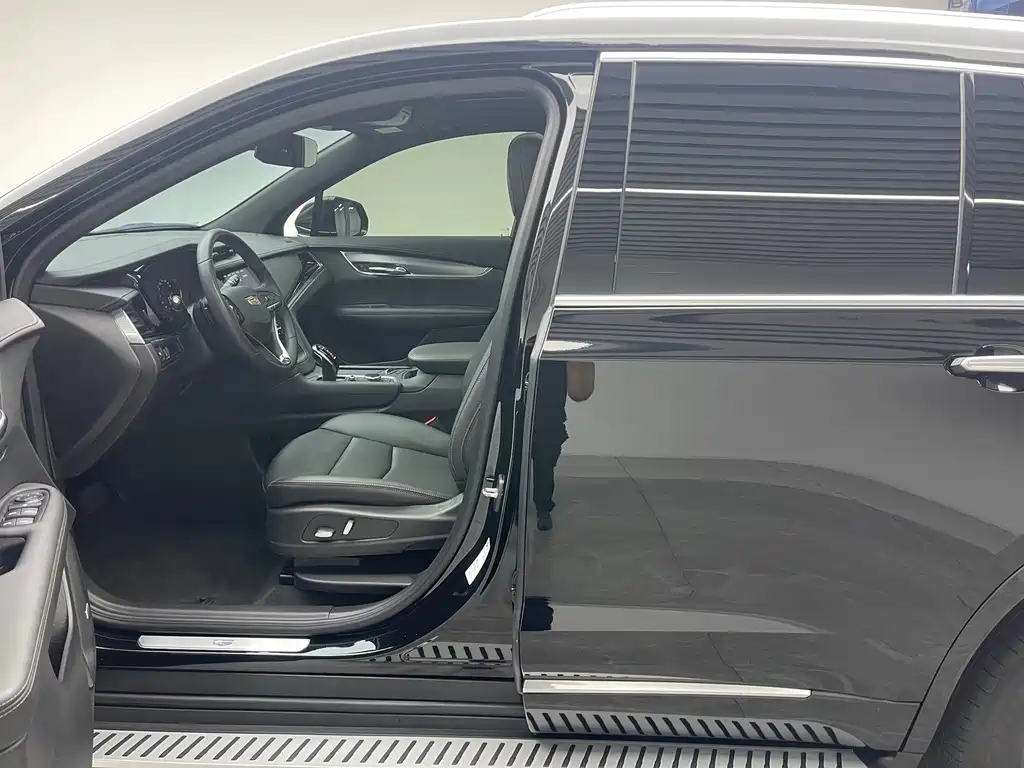 Cadillac XT6 — миниатюра 16