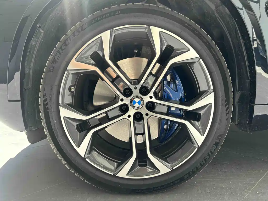 BMW X5 2026 xDrive 40Li M Sport