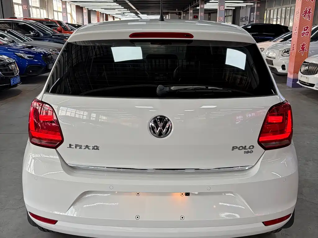 Volkswagen Polo — миниатюра 6