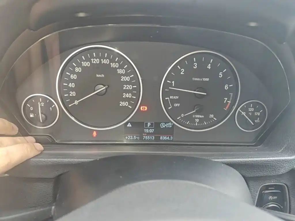 BMW 3 Series — миниатюра 12