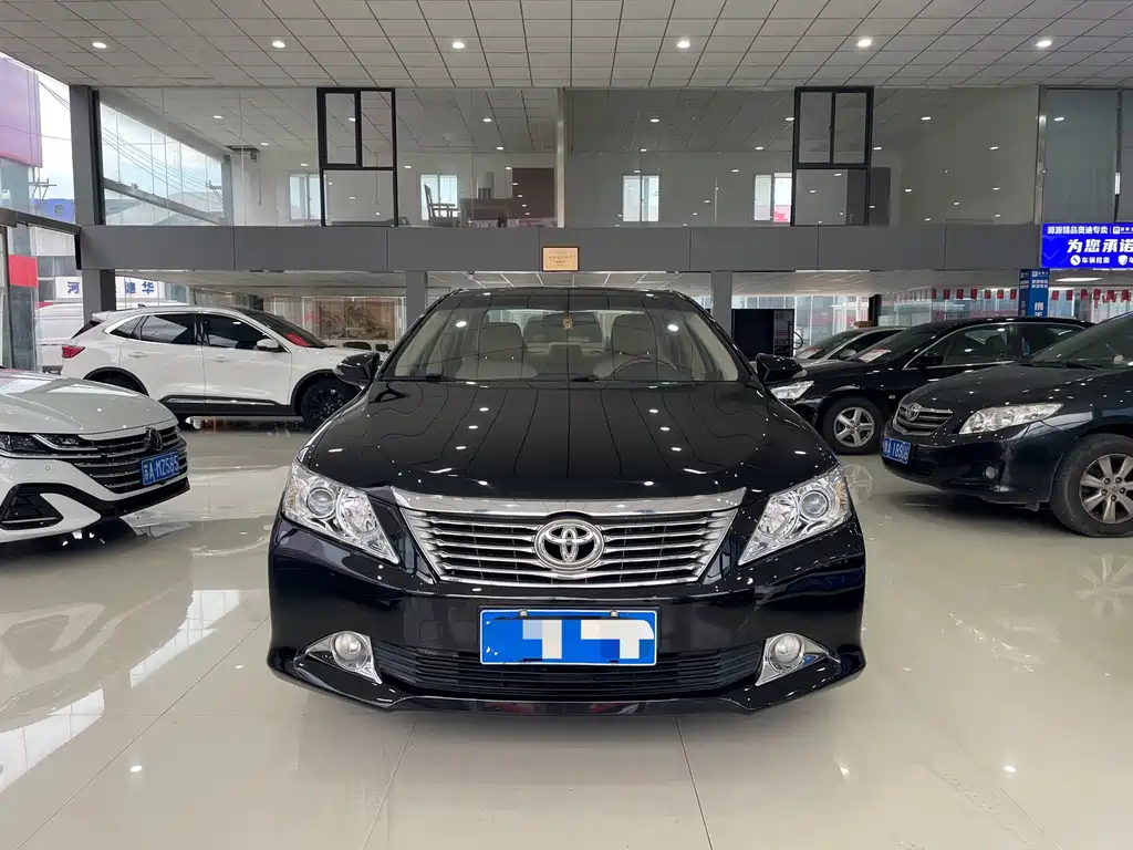 Toyota Camry — миниатюра 2