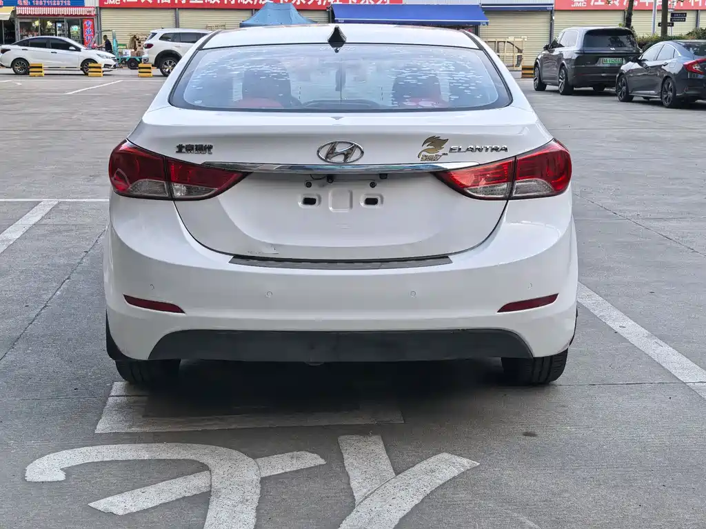 Hyundai Elantra Langdong 1.6L Auto Leading Type, фото 5