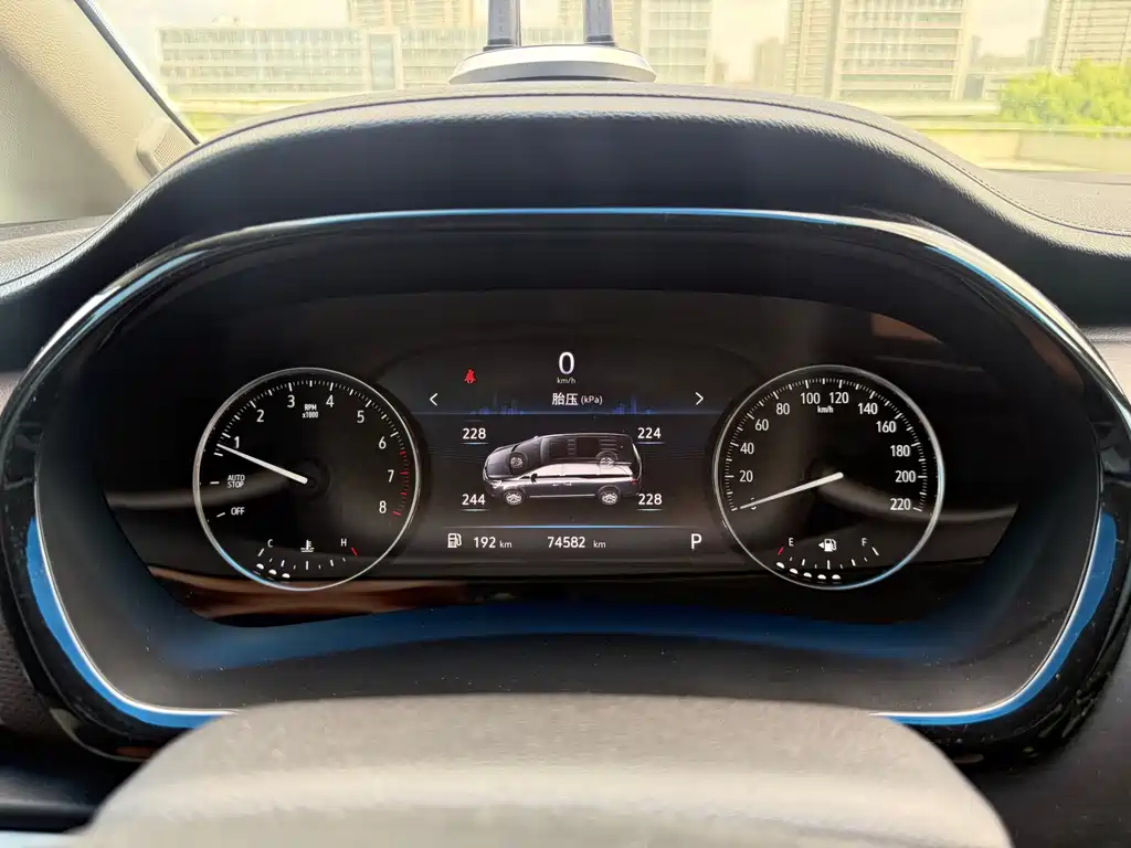Buick GL8 — миниатюра 14