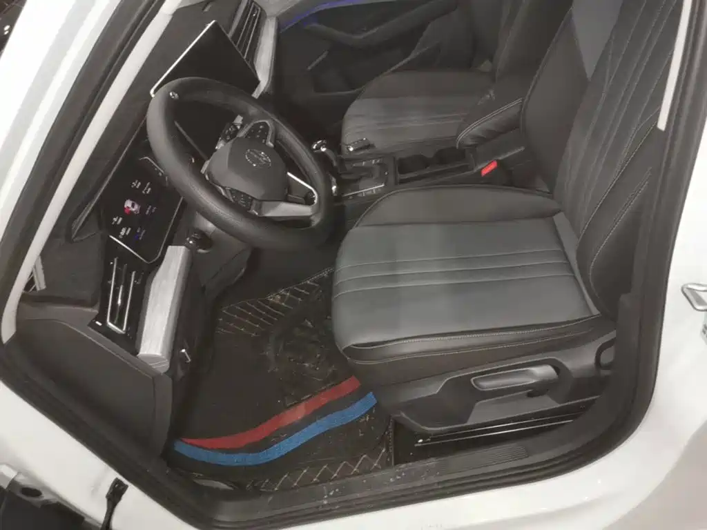 Volkswagen Sagitar — миниатюра 15