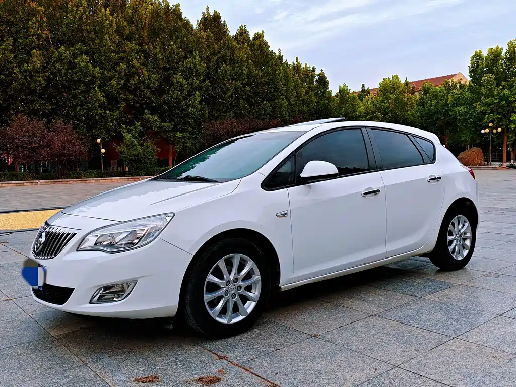 Buick Excelle — миниатюра 10