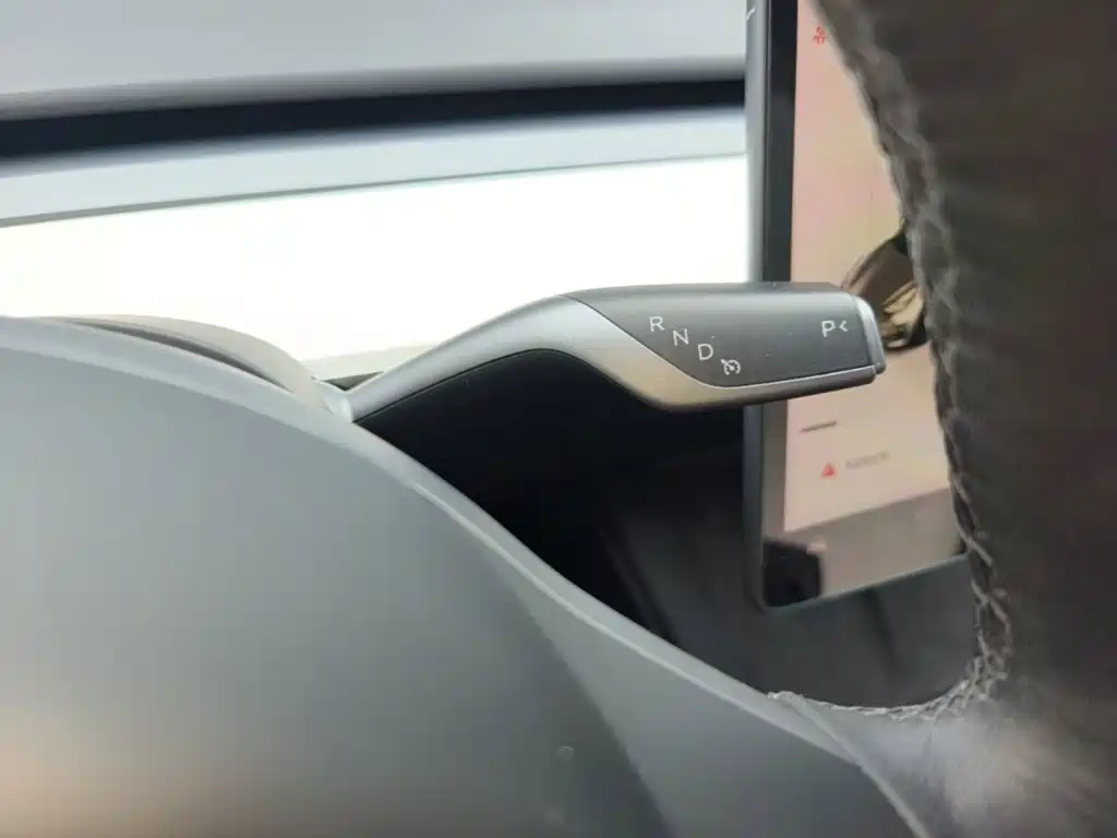 Tesla Model 3 — миниатюра 14